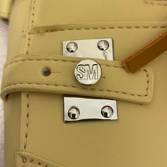 Steve Madden Yellow Satchel with Horse Charm - Picture 8 of 8
